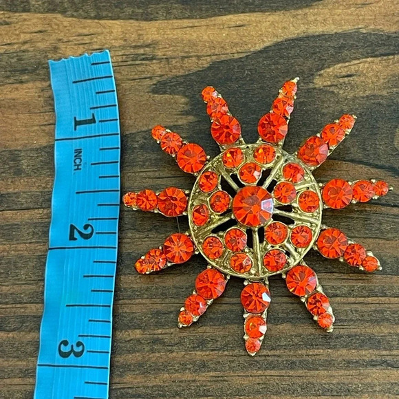 Vintage Starburst MCM Rhinestone Crystal Gold-Tone Large Brooch Pin Red Orange - Picture 6 of 6